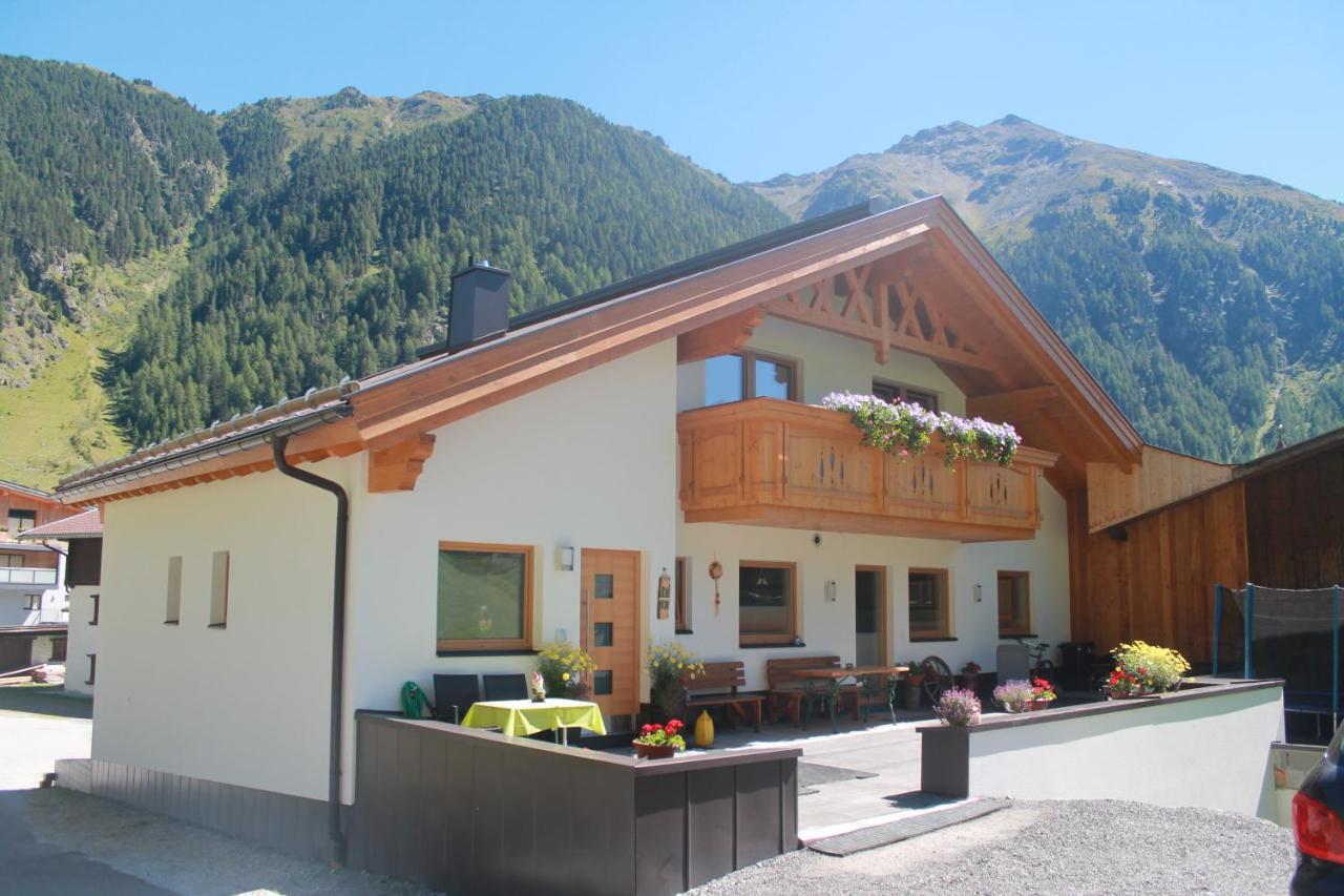 Haus Sennhof Apartment Umhausen Bagian luar foto